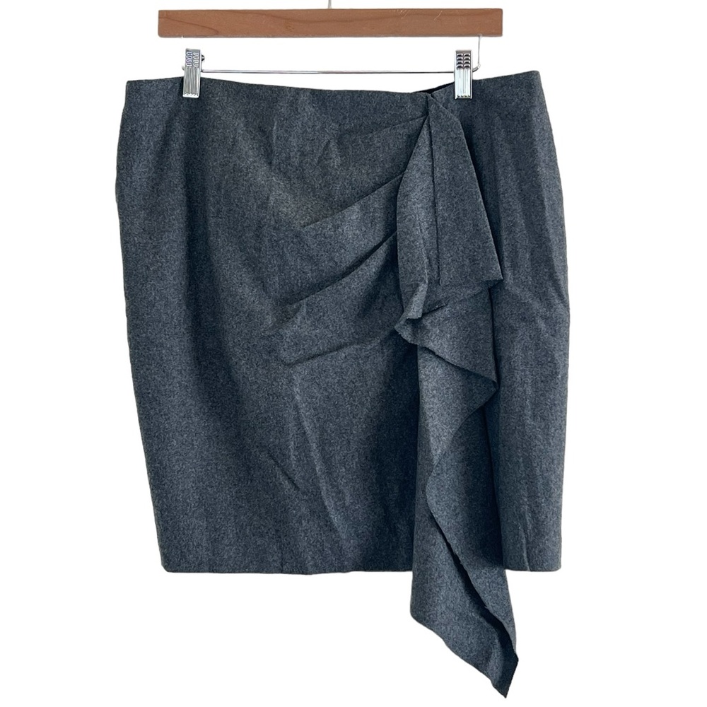 Elegant Gray Women's Skirt